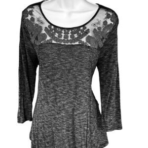 Blu Pepper | Embroidery Knit Tunic